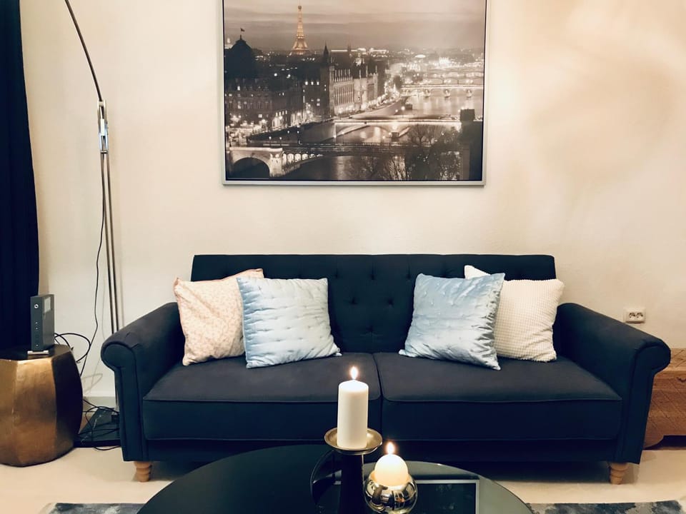 Home in the heart of Mannheim, Long Stay & Remote Work, Netflix, Fast WIFI Apartment in Mannheim