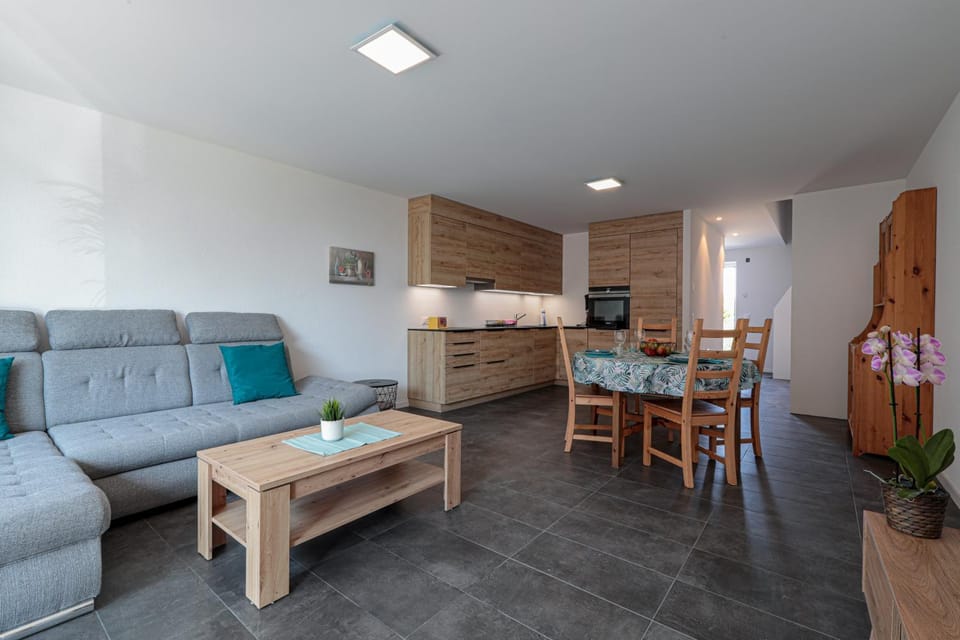 Les Volets Bleus Apartment in Canton of Vaud
