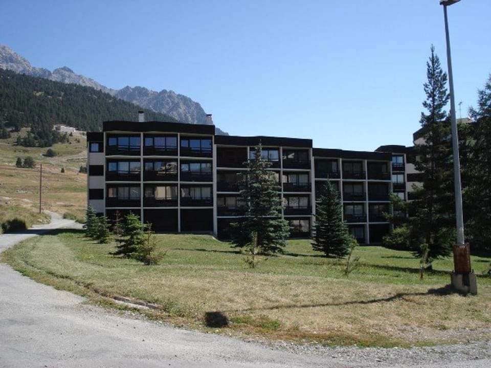 Studio rénové pour 3 au centre de Montgenèvre avec parking - FR-1-266-166 Apartment in Montgenèvre