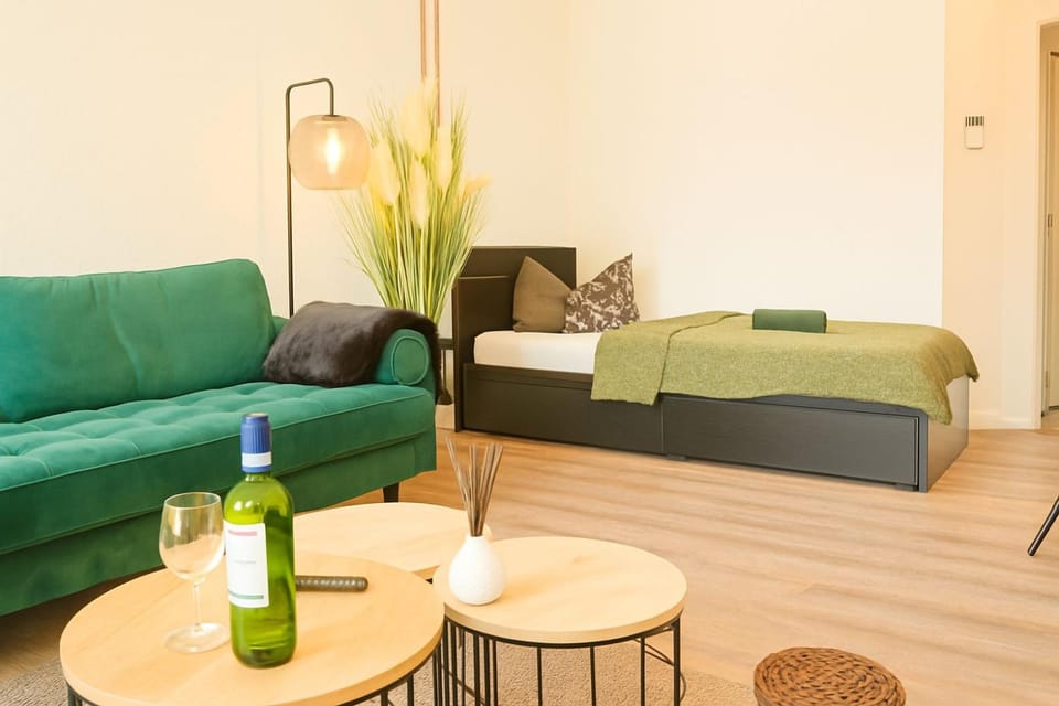 JETZT - modern & gemütlich - Waschmaschine - WIFI - 3 Personen Apartment in Chemnitz