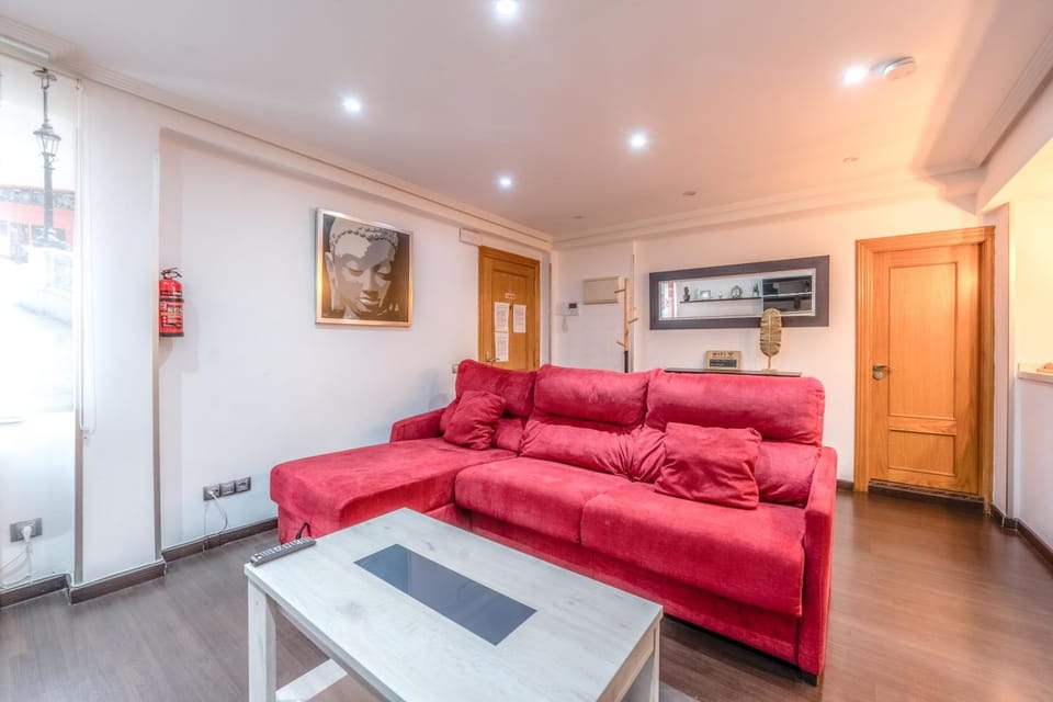 Communal lounge/ TV room, TV and multimedia, Living room