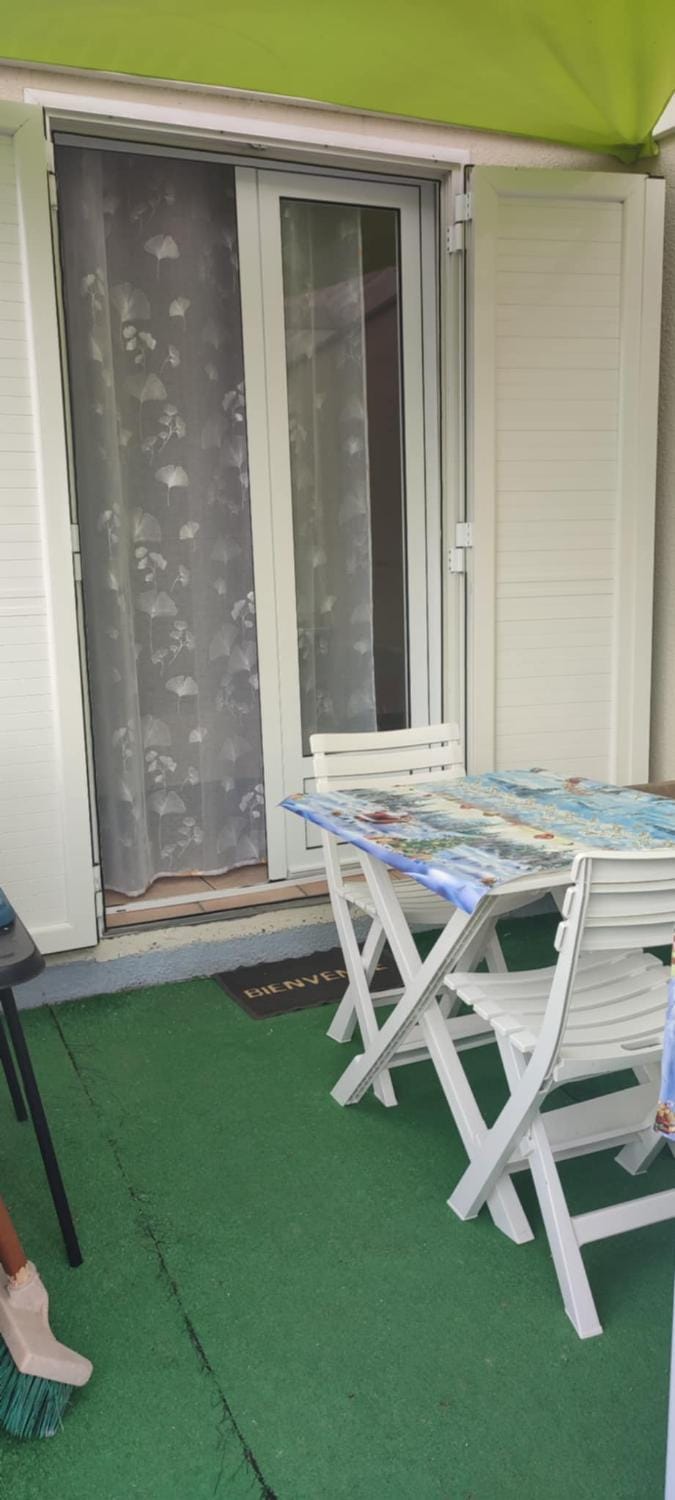 Charmant studio dans le sud, idéal pour un couple Bed and Breakfast in Réunion
