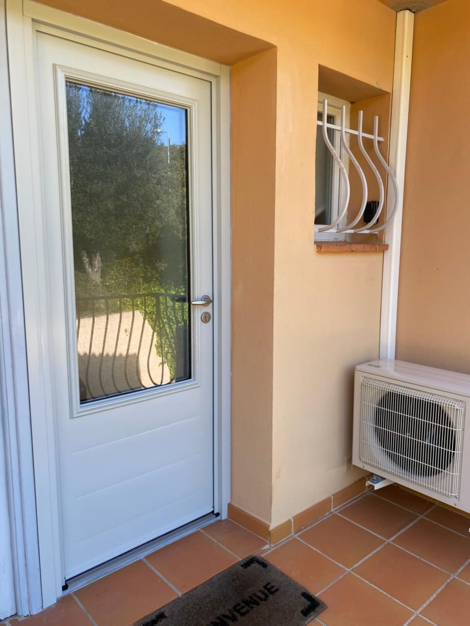 Agréable appartement vue mer Apartment in Roquebrune-sur-Argens