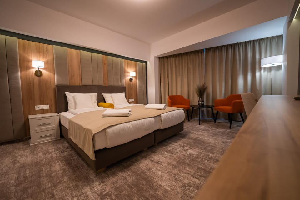 Bed, Balcony/Terrace, Photo of the whole room, Bedroom