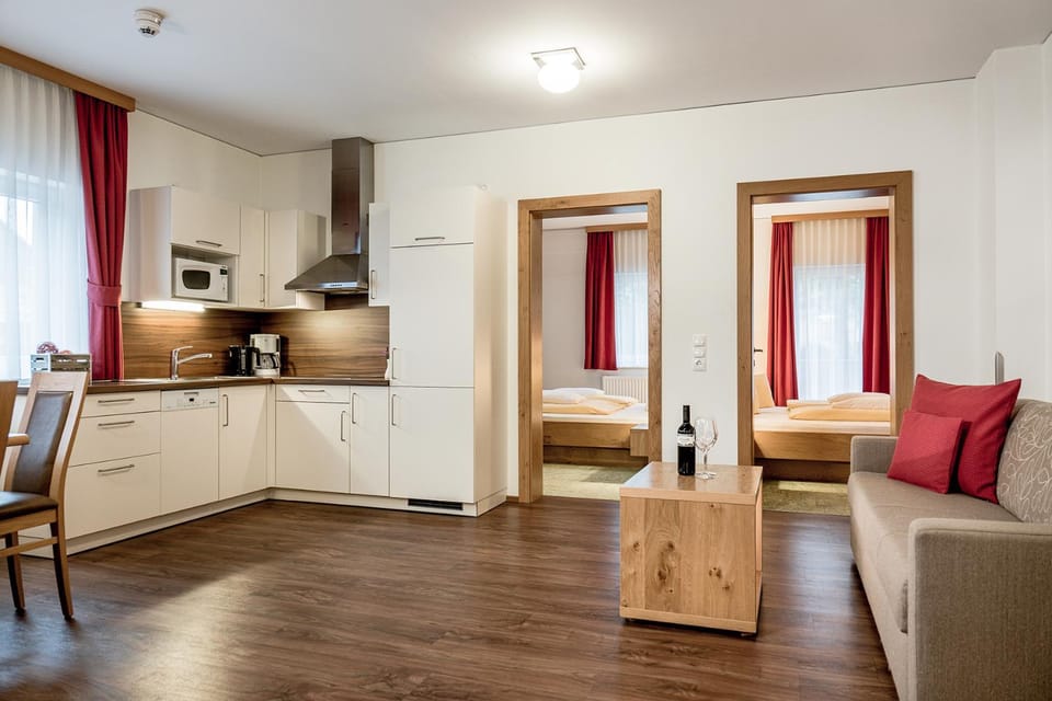 Kitchen or kitchenette, Living room