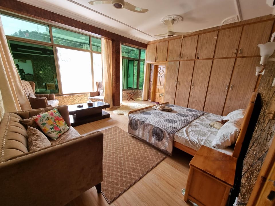 Photo of the whole room