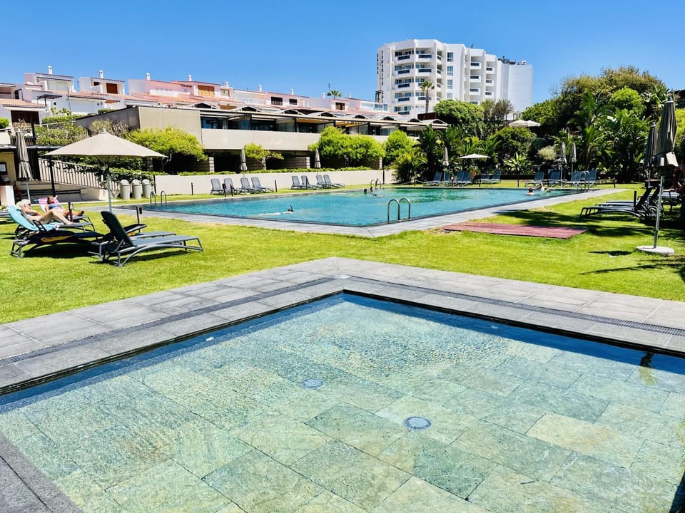Luxury Villa with sea view, private jacuzzi & heated pool Villa in Abona