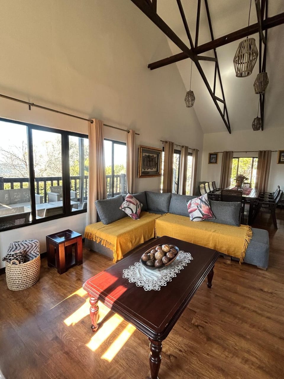 Living room, Seating area, fireplace
