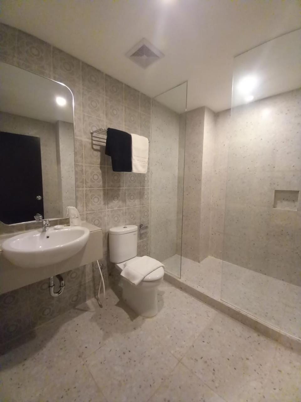 Nite & Day Semarang - Candi Hotel in Indonesia