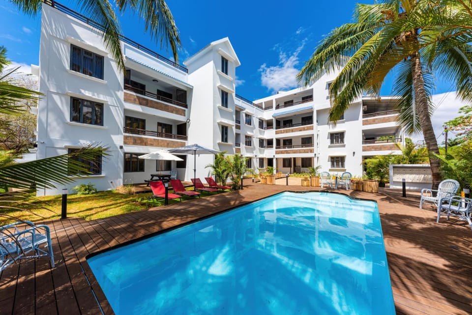 Property building, Pool view, Swimming pool