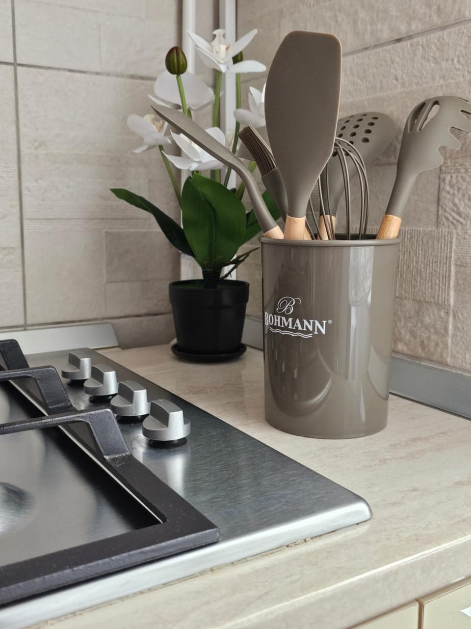 Kitchen or kitchenette, stove