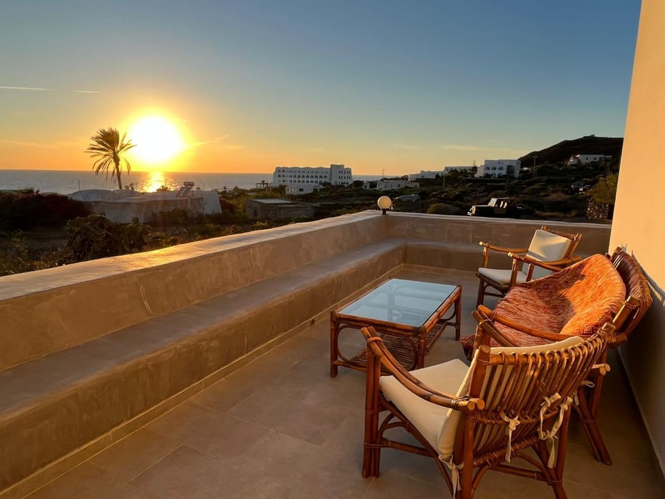 Natural landscape, Balcony/Terrace, Sea view, Sunset