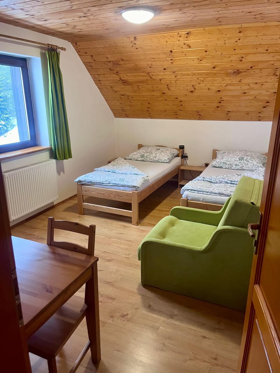 Photo of the whole room
