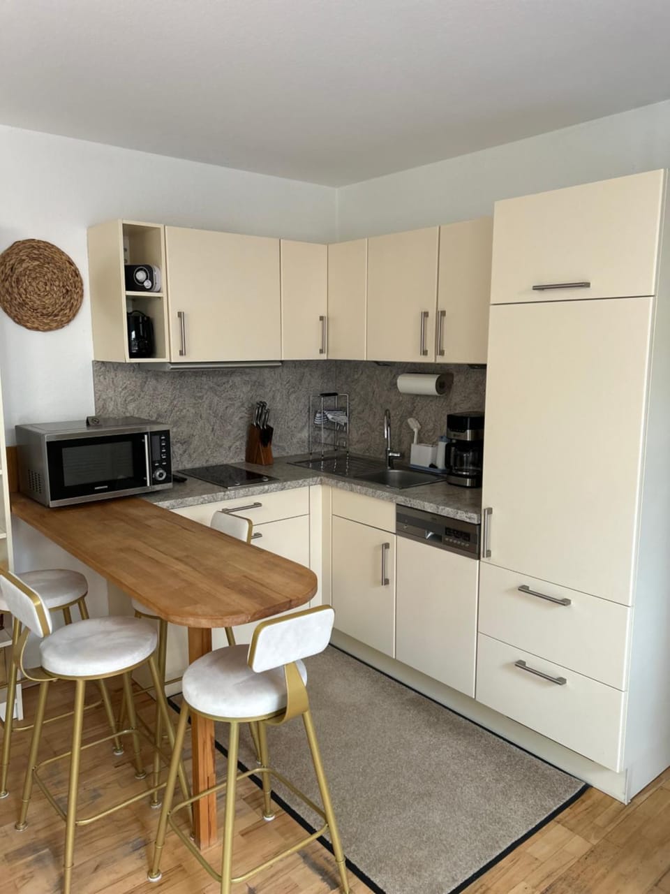 Breakfast, kitchen, kitchen