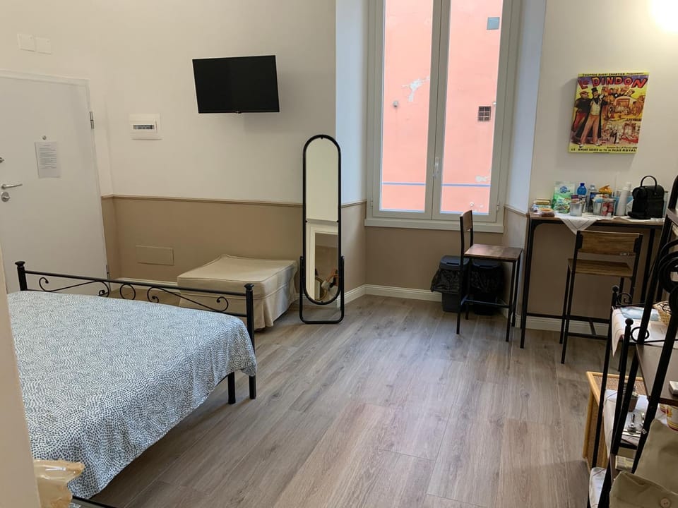 DOMUS L’AUREA Bed and Breakfast in La Spezia