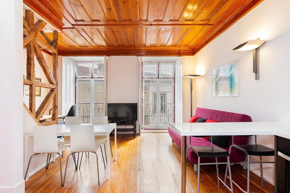 Alfama First Floor Apartment in Lisbon