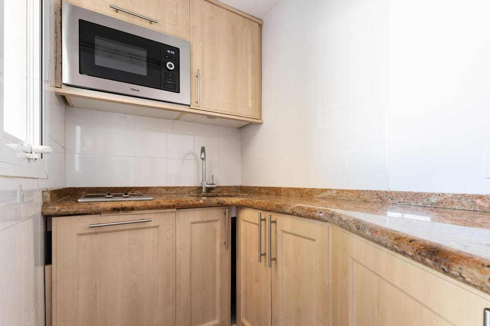 Kitchen or kitchenette, Living room