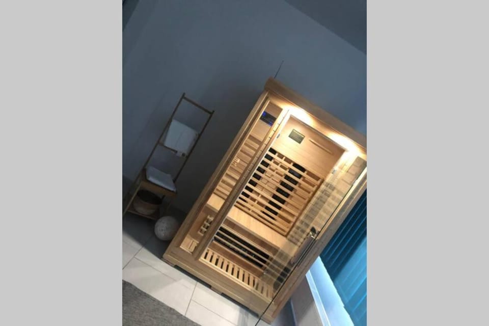 Sauna, Bathroom, Spa and wellness centre/facilities
