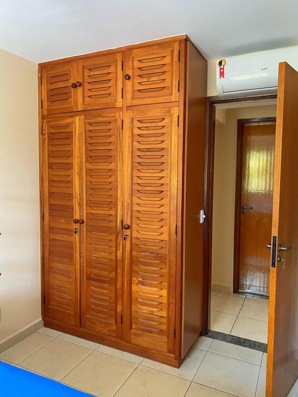 Apartamento Praia Grande Tenório pé na areia c/ ar Apartment in Ubatuba