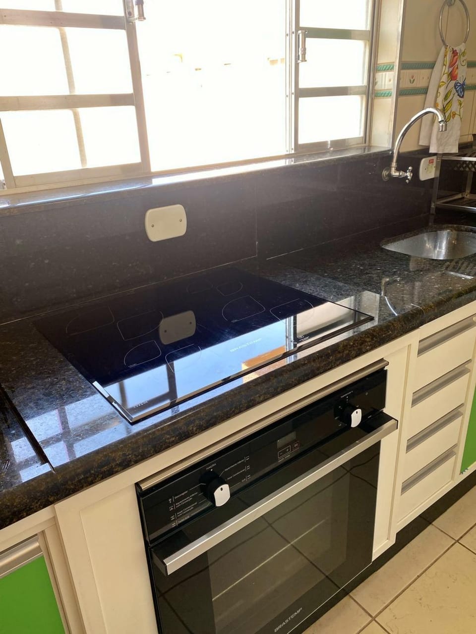 Apartamento Praia Grande Tenório pé na areia c/ ar Apartment in Ubatuba