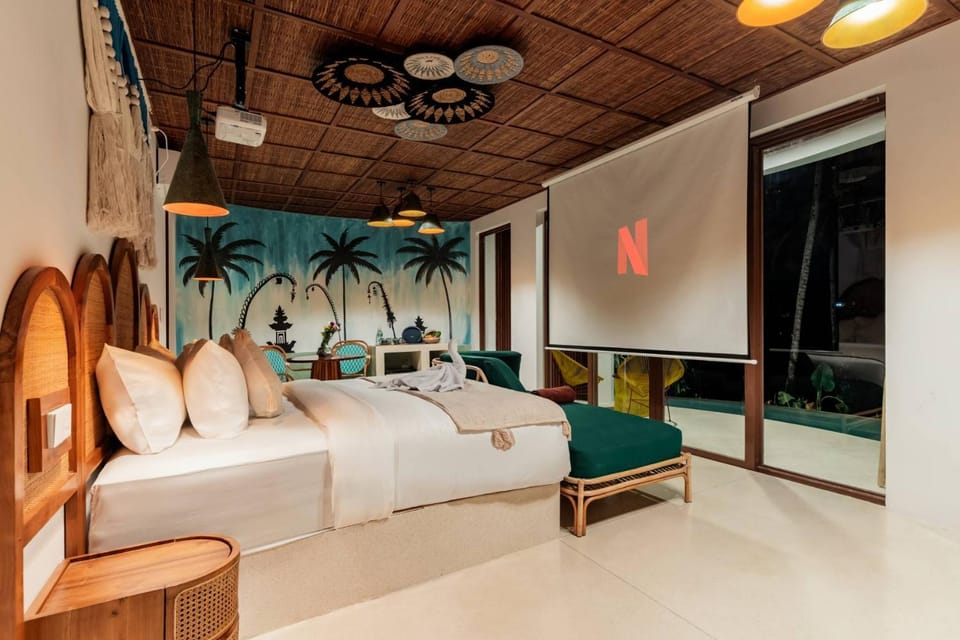 Communal lounge/ TV room, TV and multimedia, Living room, Photo of the whole room, Seating area