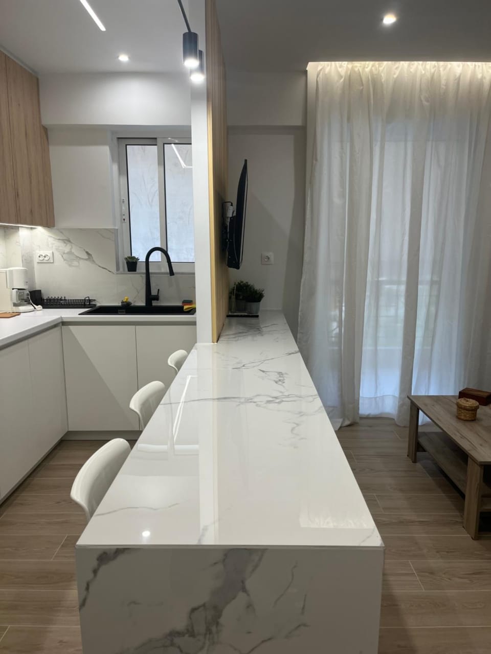 -Fully Renovated- A cozy and warm place at the beach of Gribovo Apartment in Peloponnese, Western Greece and the Ionian