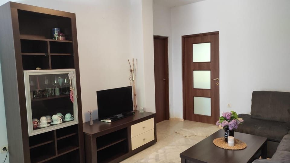Apartment Lazur Karlovo 8 street free parking Apartment in Burgas