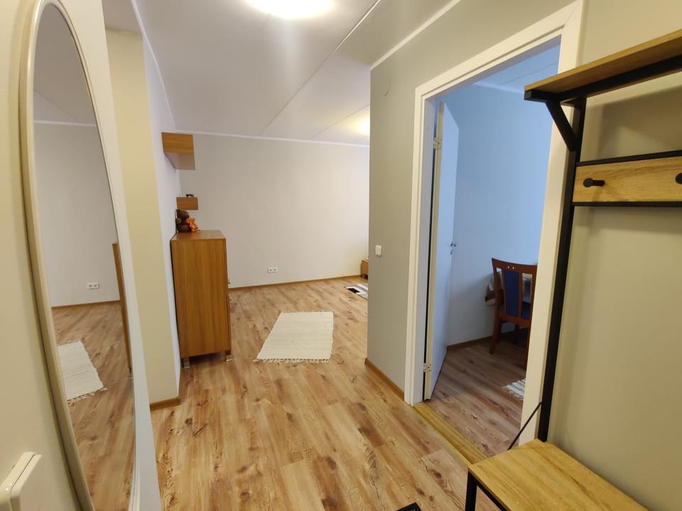 Photo of the whole room, wardrobe