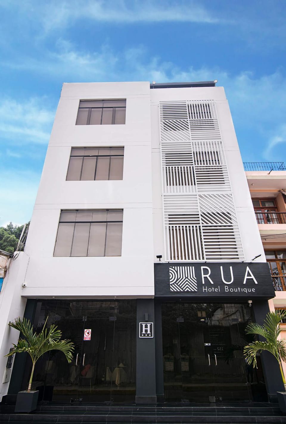 Property building, Facade/entrance