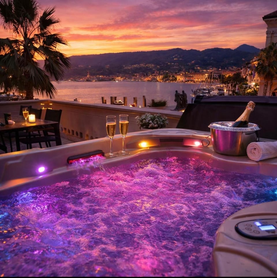 DIMORE DEL CENTRO - Domus Aurea Apartment in Salo