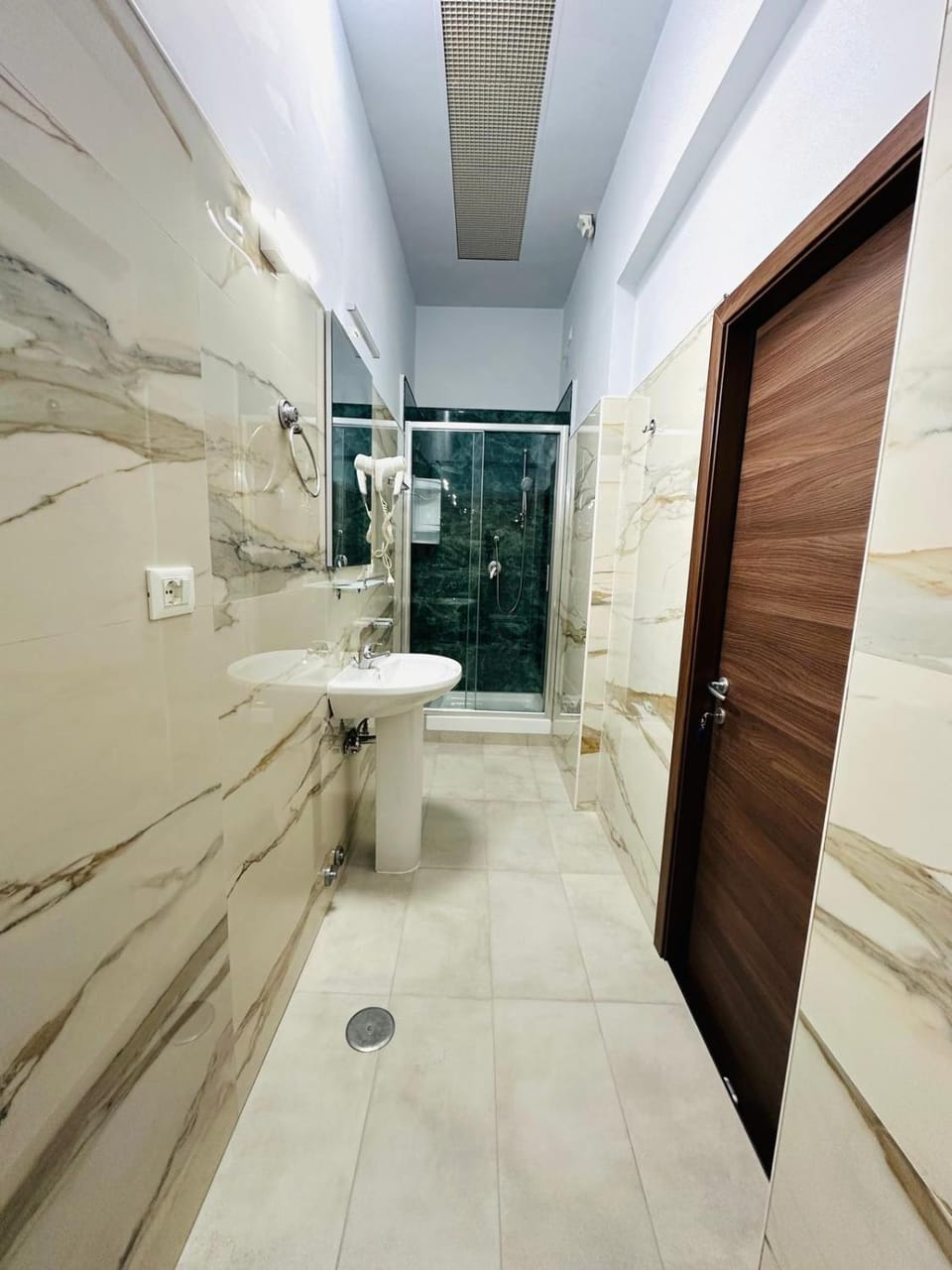 Shower, Bathroom
