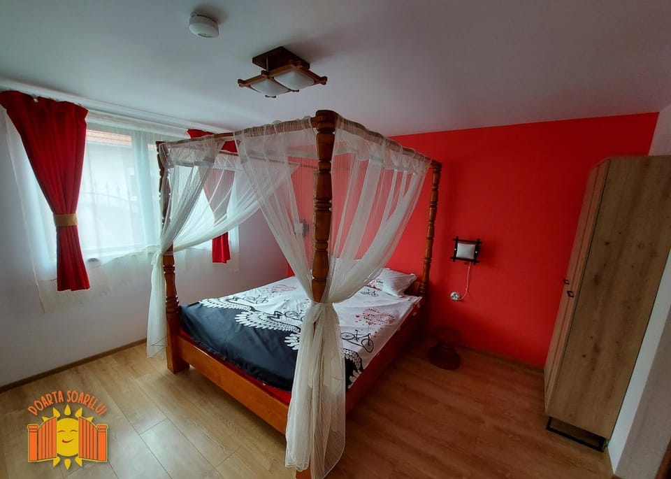 POARTA SOARELUI Villa in Romania