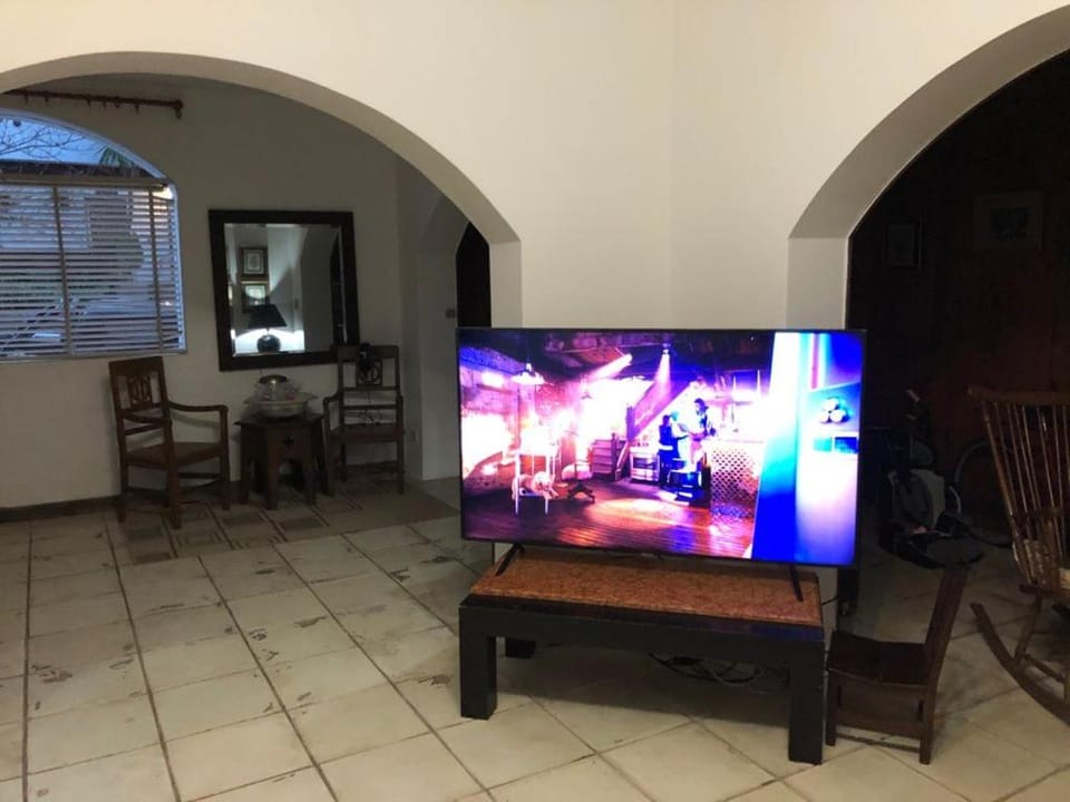 Communal lounge/ TV room, TV and multimedia