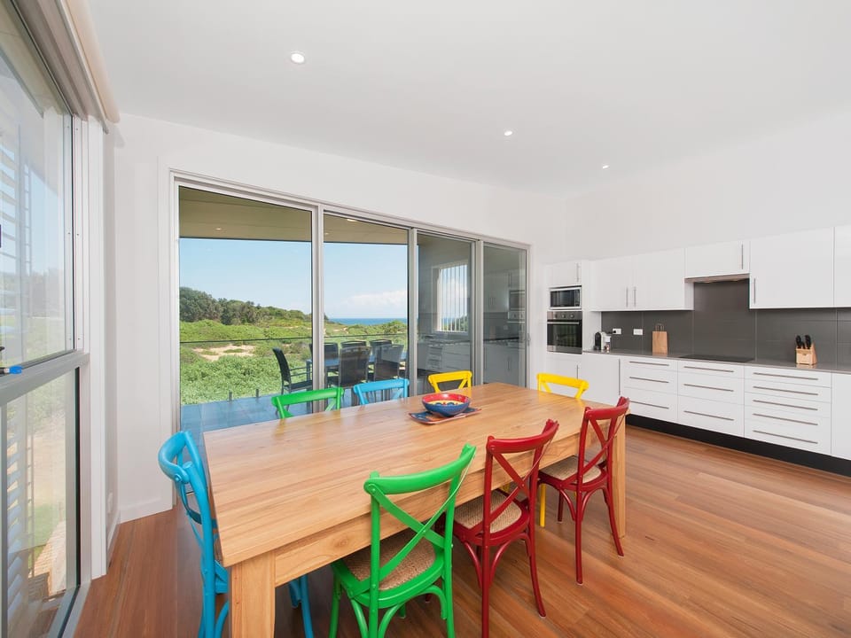 Patio, View (from property/room), Balcony/Terrace, Kitchen or kitchenette, Seating area, Dining area, Sea view