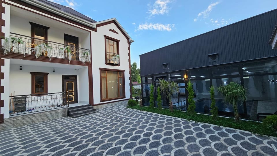 Property building, Day