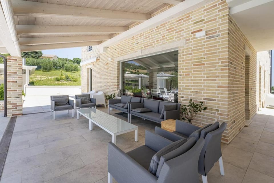 Property building, Dining area