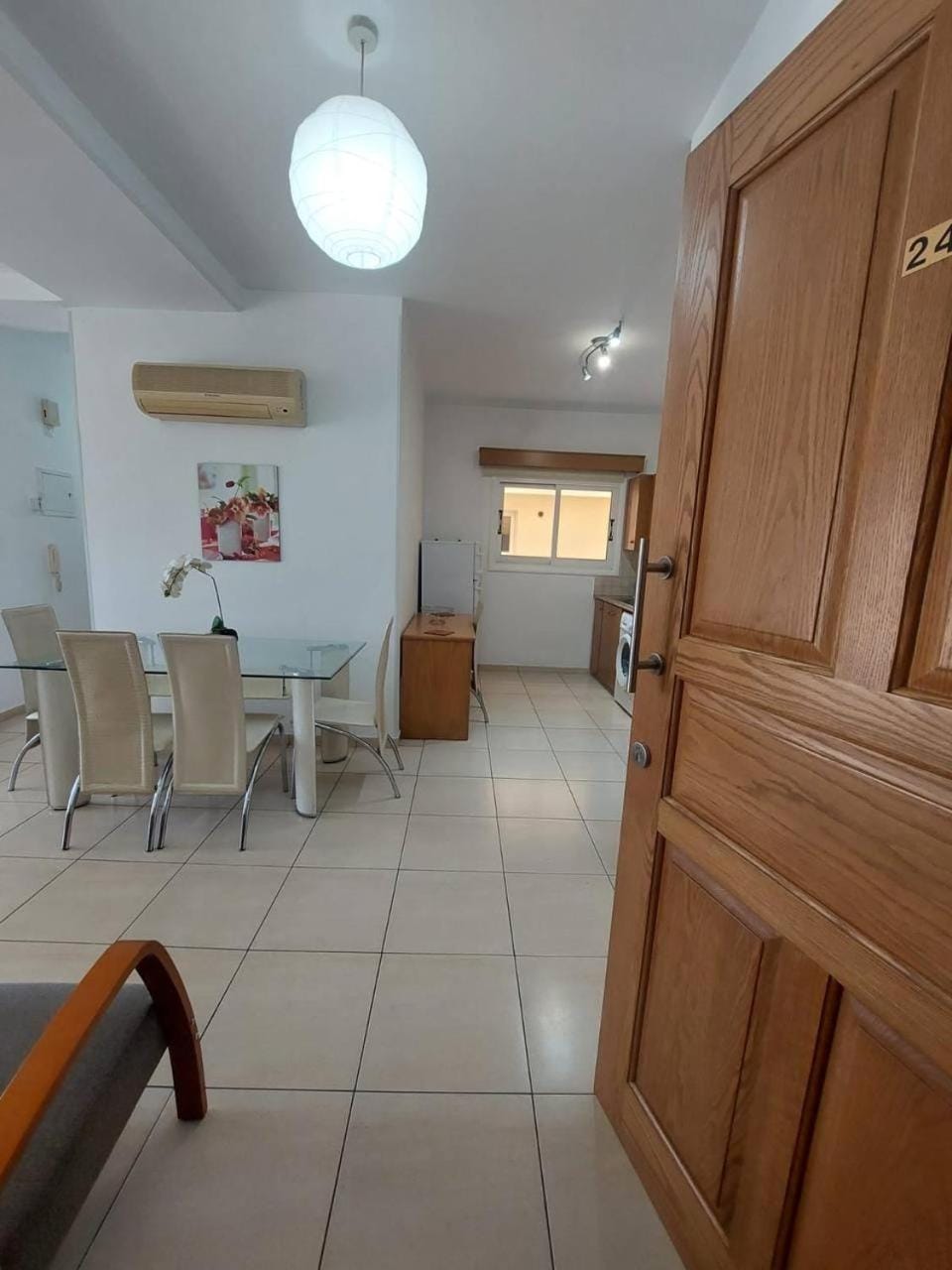 Sunny 2 Bedroom Larnaca Center Apartment in Larnaca