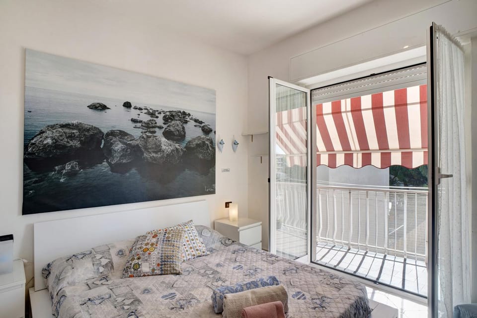 Property building, Living room, Bedroom