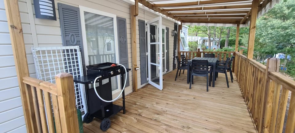 Patio, BBQ facilities, View (from property/room), Balcony/Terrace