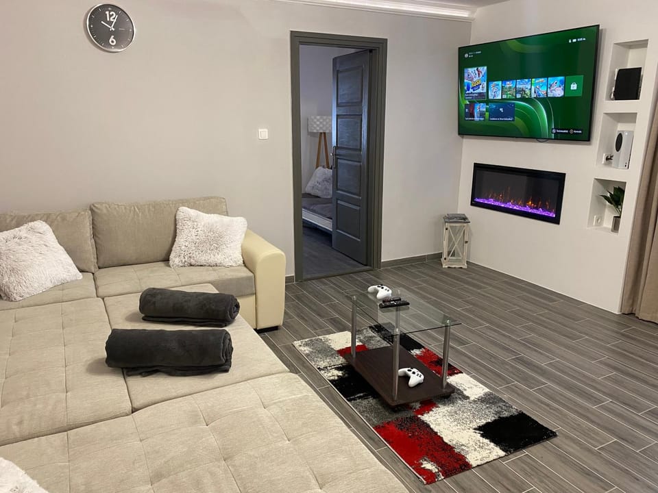 TV and multimedia, Living room