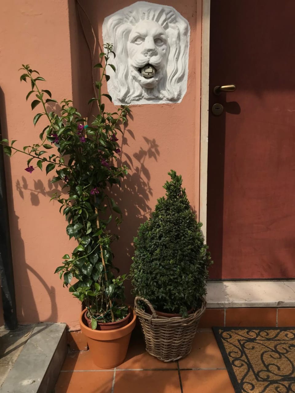 Appartamento con 3 camere 3 bagni e posto auto Libri e Giardini House in Rho