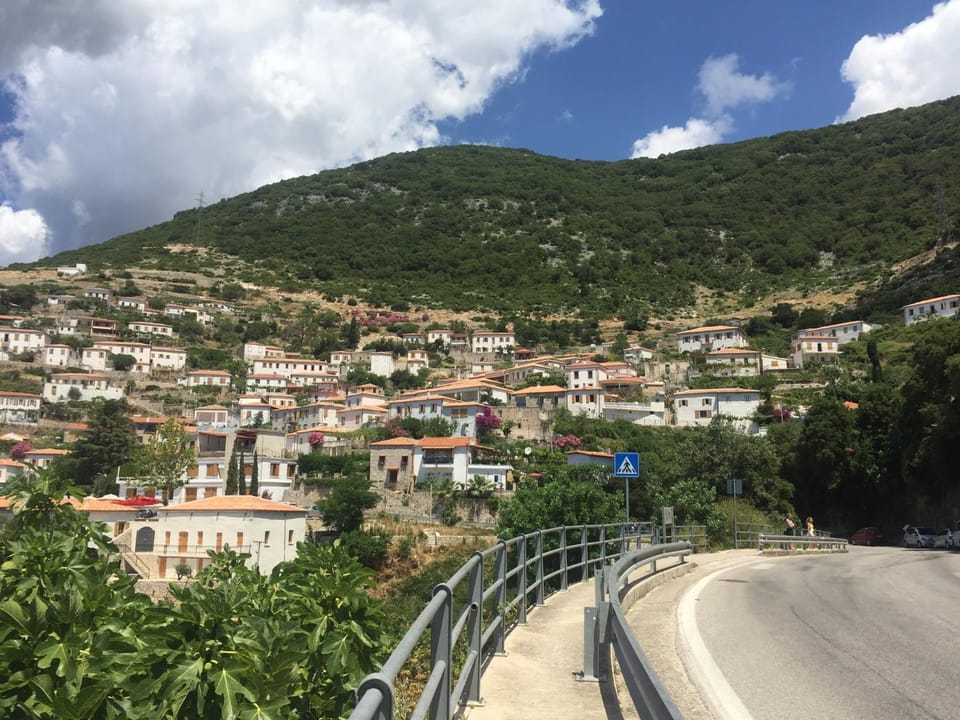 Shotgun Hostel & Guesthouse Hostel in Vlorë County, Albania