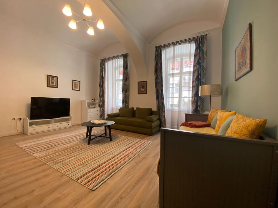 TV and multimedia, Living room