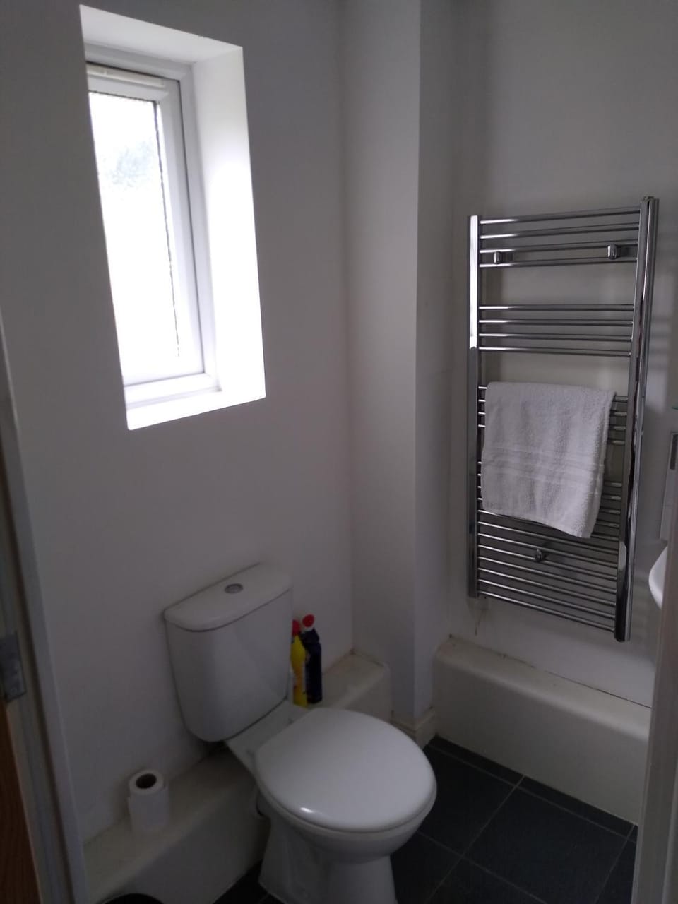 Toilet, Bathroom, towels