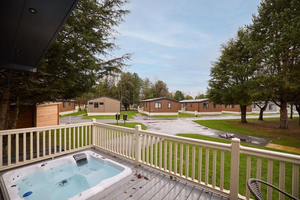 Patio, Hot Tub