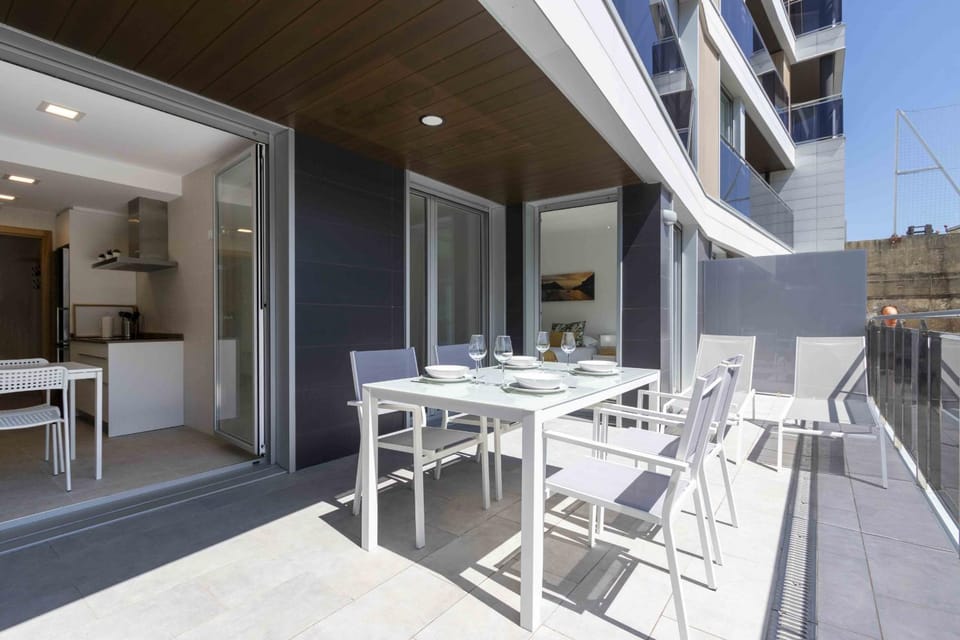 The Rentals Collection - Moon Apartment in San Sebastian