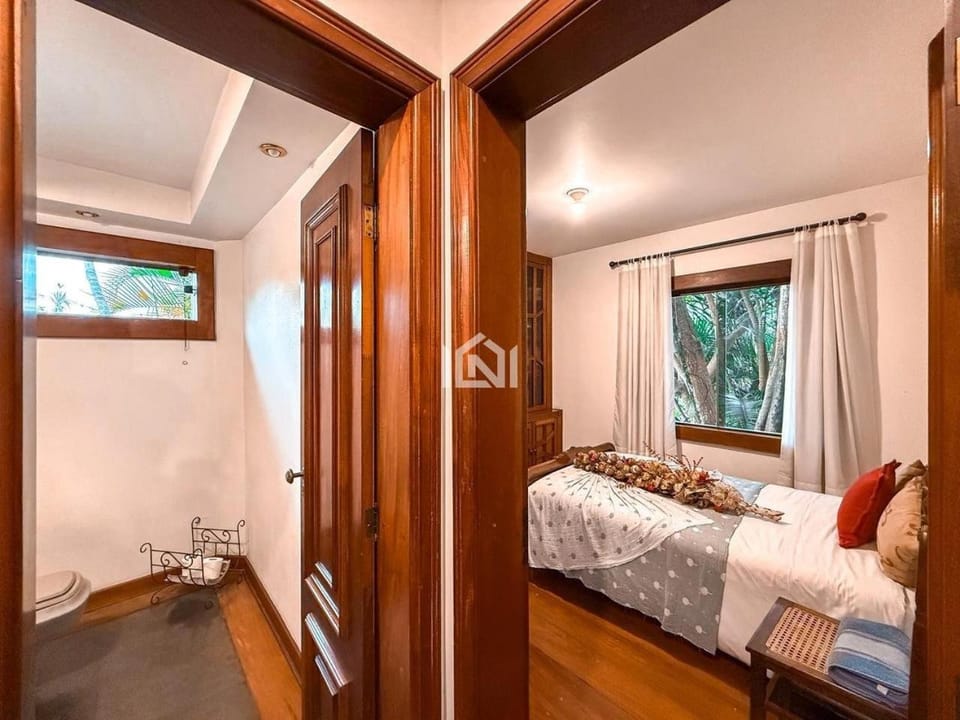 Casa Flora Garden & Pool Inn in Cotia