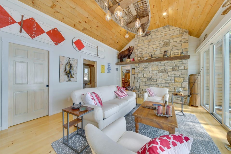 Beautiful Embden Pond Cabin w/ Dock & Kayaks! Cabin in Embden