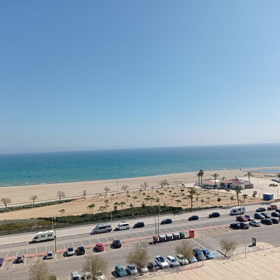 Beach, Sea view, Location, Parking