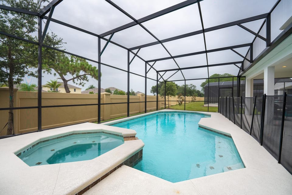 Pool view, Swimming pool, Swimming pool